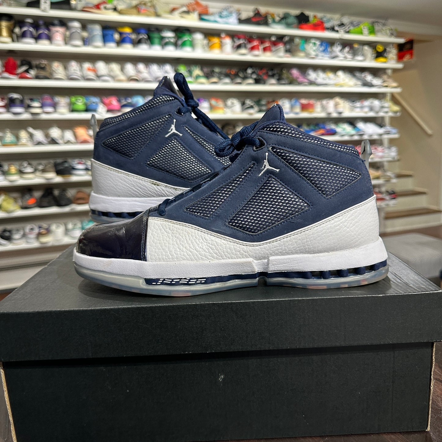 *USED* Nike Jordan 16 Midnight Navy (Size 8)