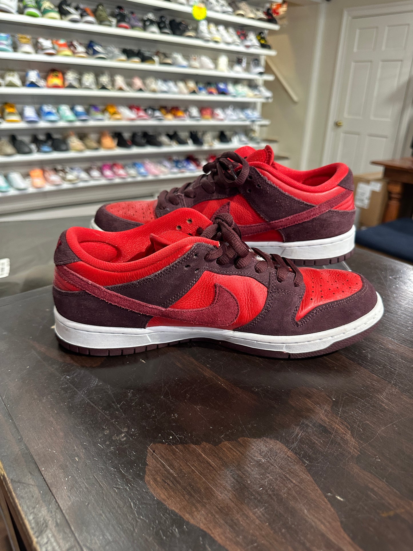 *USED* Nike SB Dunk Low Cherry ( Size 10 )