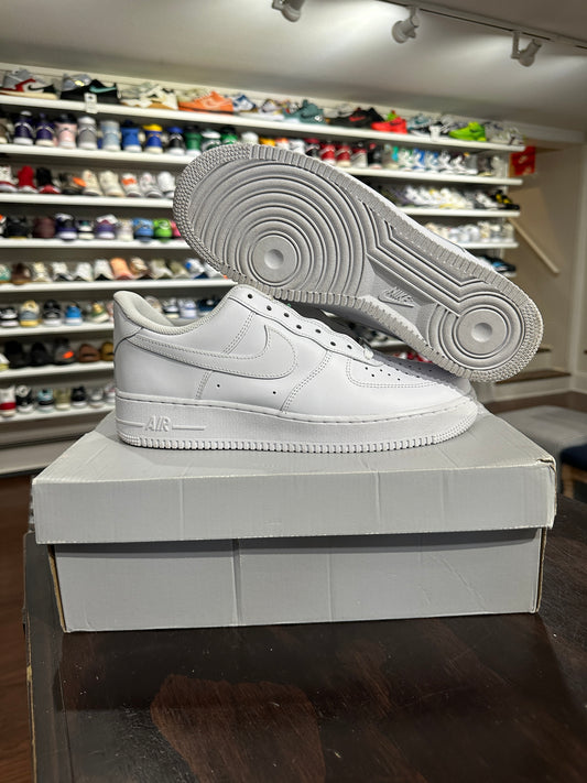 *USED* Nike Air Force 1 Low White (SIZE 10)(VNDS)