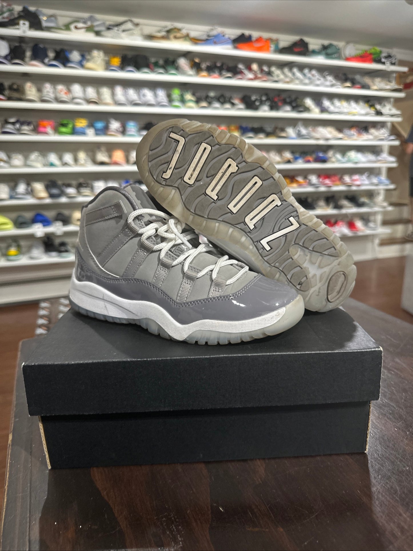 *USED* Jordan 11 Cool Grey (SIZE 1Y)