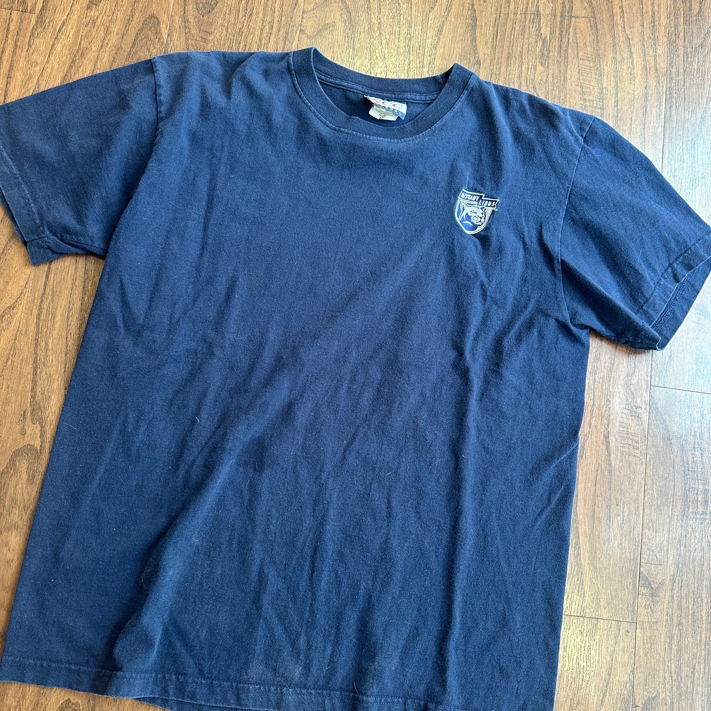 *VINTAGE* Pennstate Nittany Lions Chest Patch Tee (FITS X-LARGE)