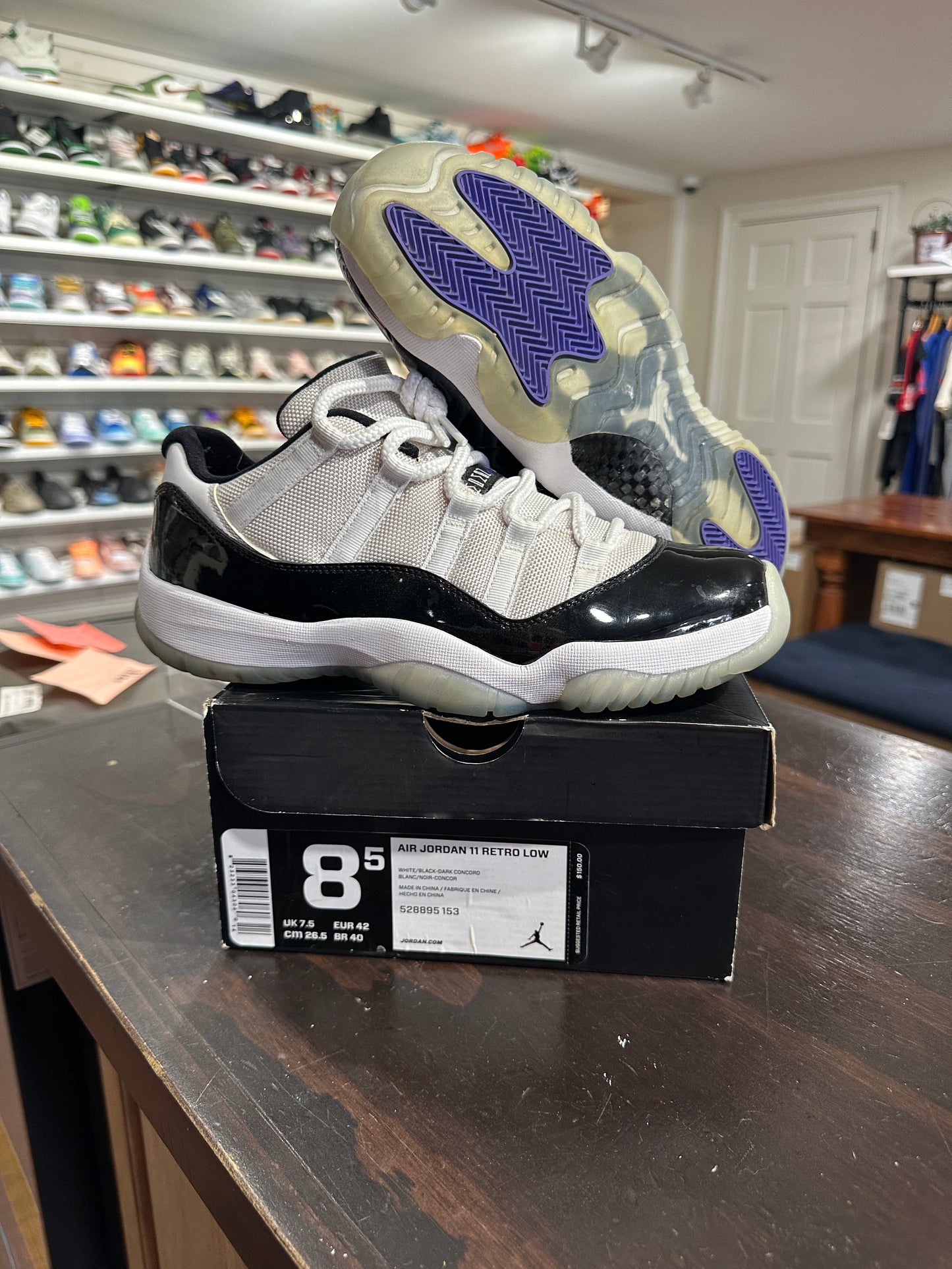 *USED* Air Jordan 11 Low Concords (Size 8.5)
