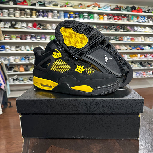 *USED* Jordan 4 Yellow Thunder (size 11)