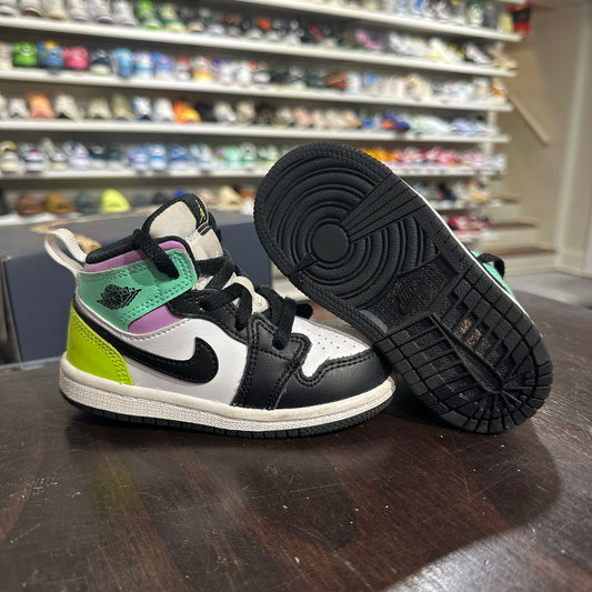 *USED* Jordan 1 Mid Pastel Black Toe (Size 7C)