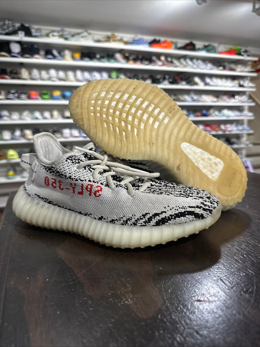 *USED* Yeezy 350 Zebra (size 5)