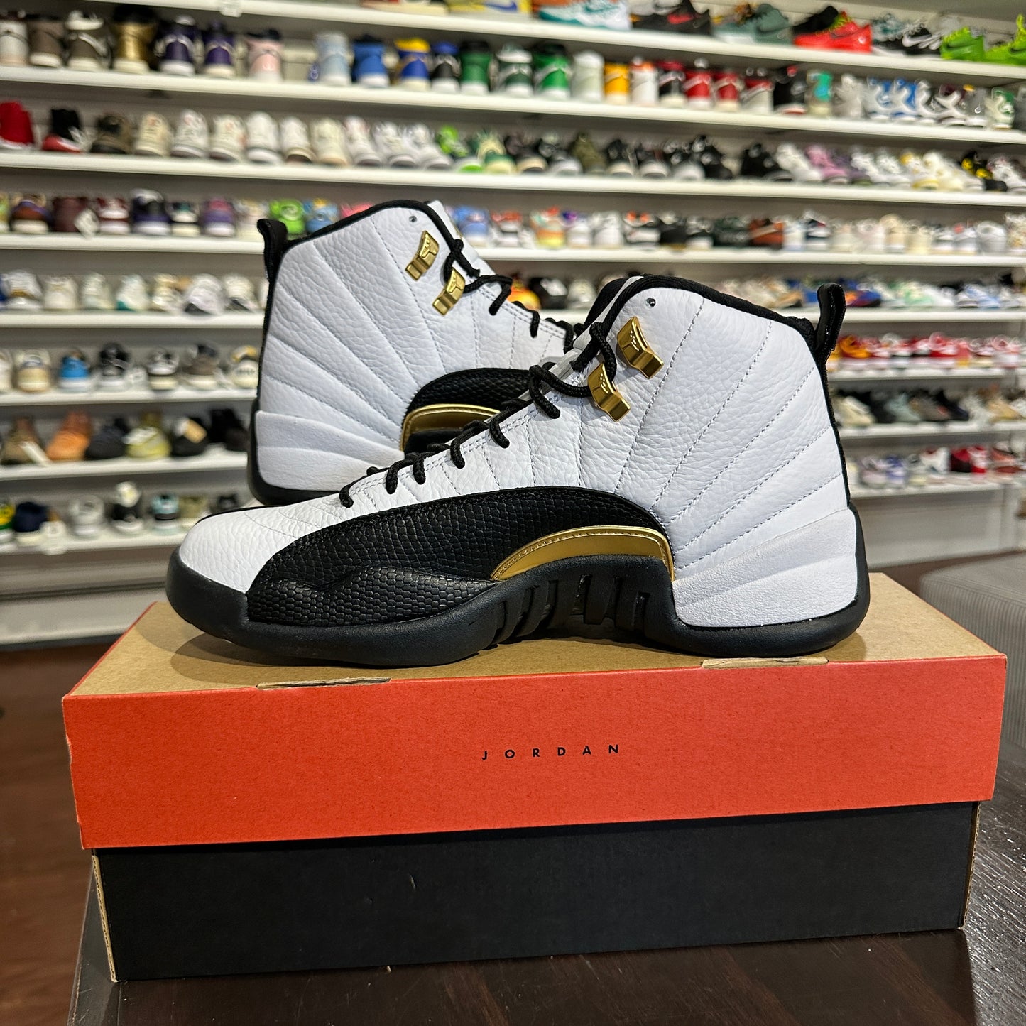 *USED* Air Jordan 12 Royalty Taxi (size 9)