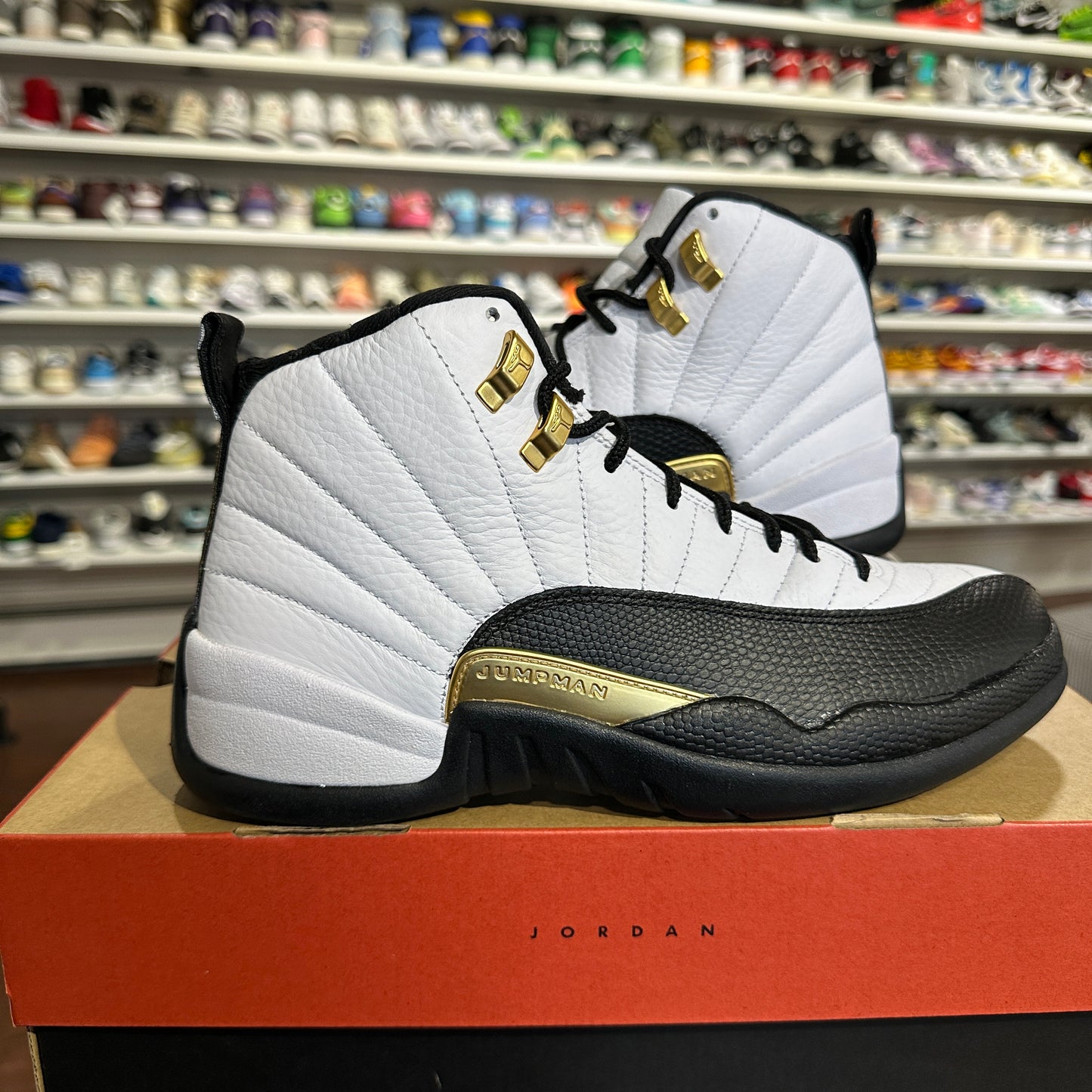 *USED* Air Jordan 12 Royalty Taxi (size 9)