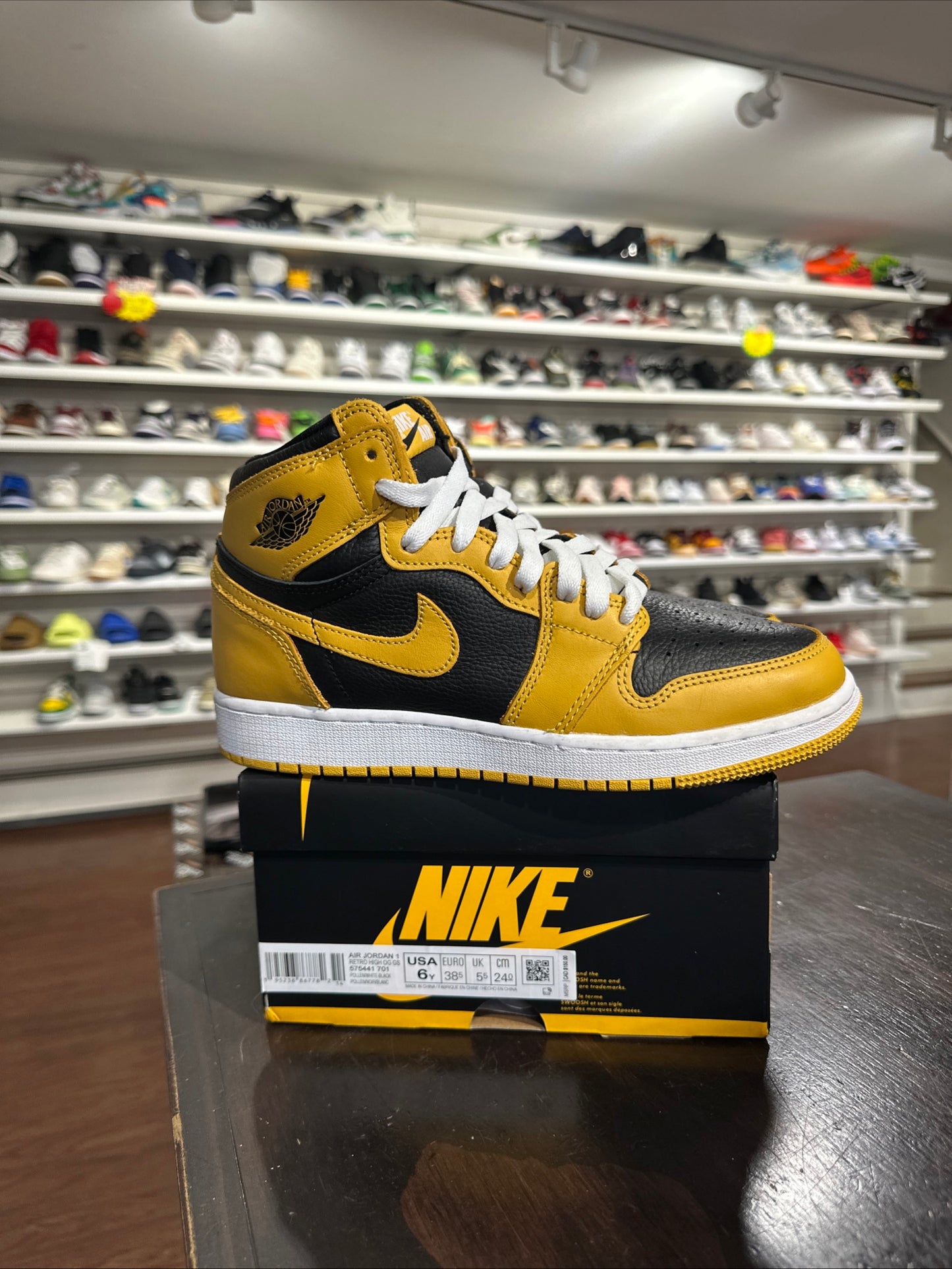 *USED* Jordan 1 Pollen (size 6Y)