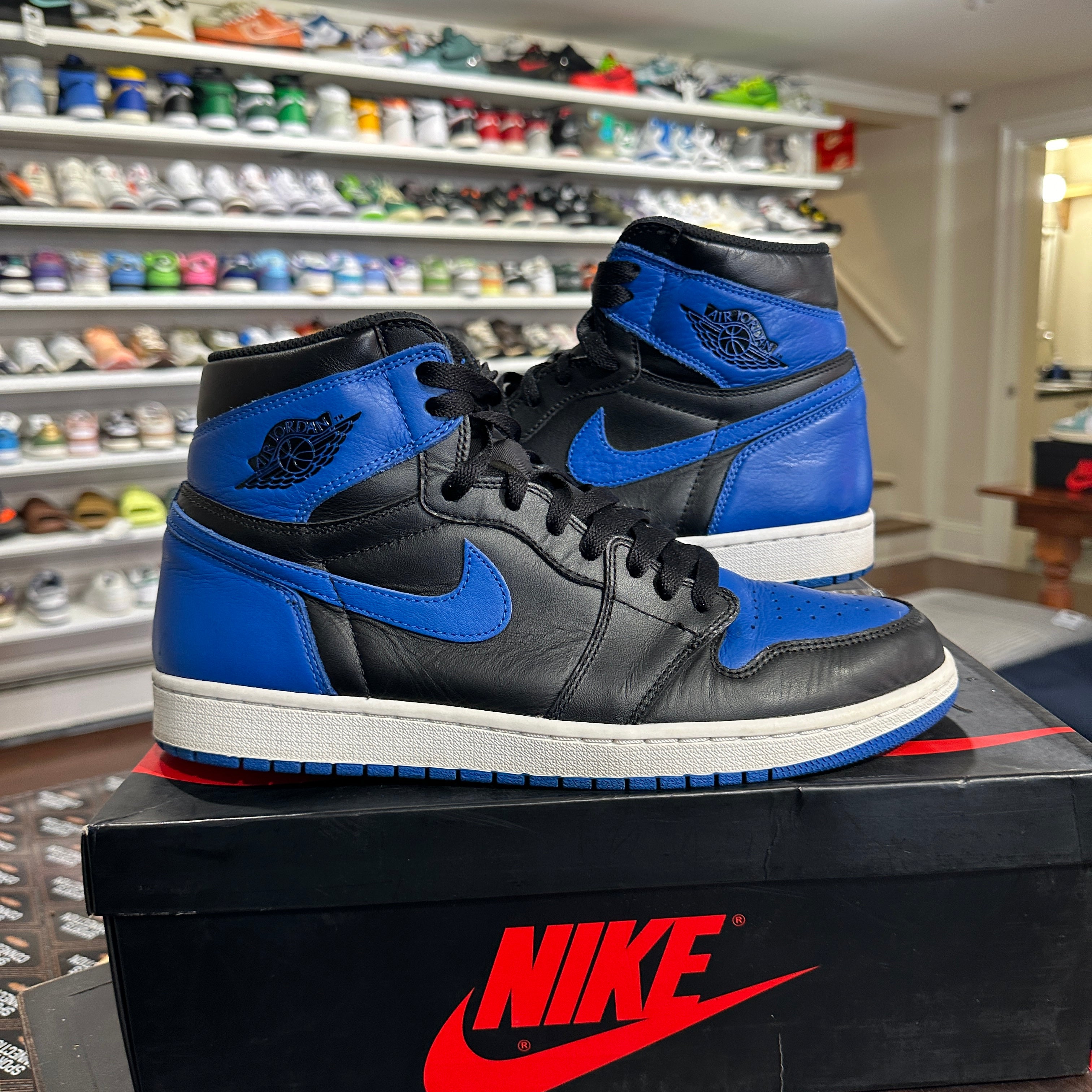 USED Air Jordan 1 Royals SIZE 11.5