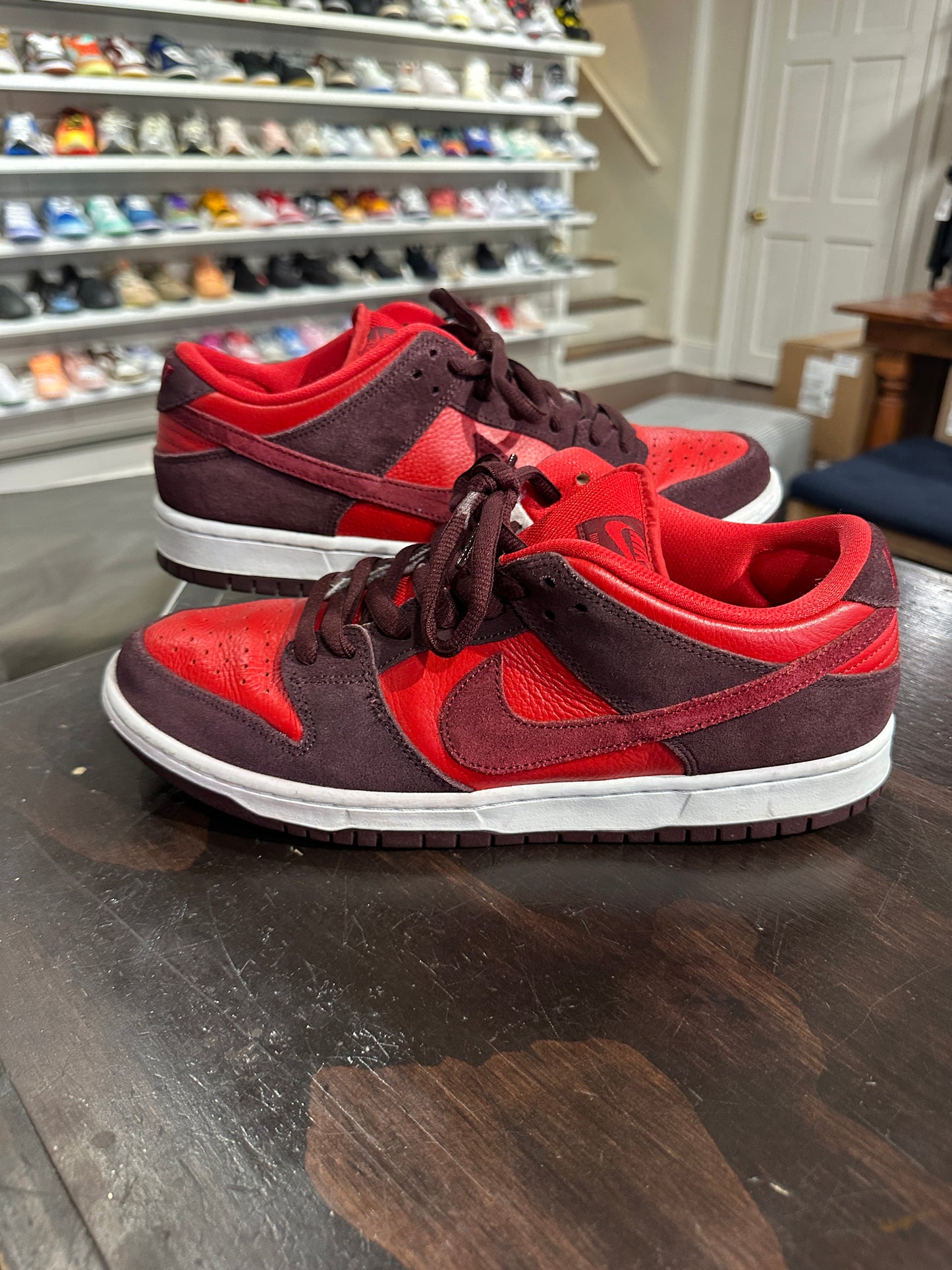 *USED* Nike SB Dunk Low Cherry ( Size 10 )