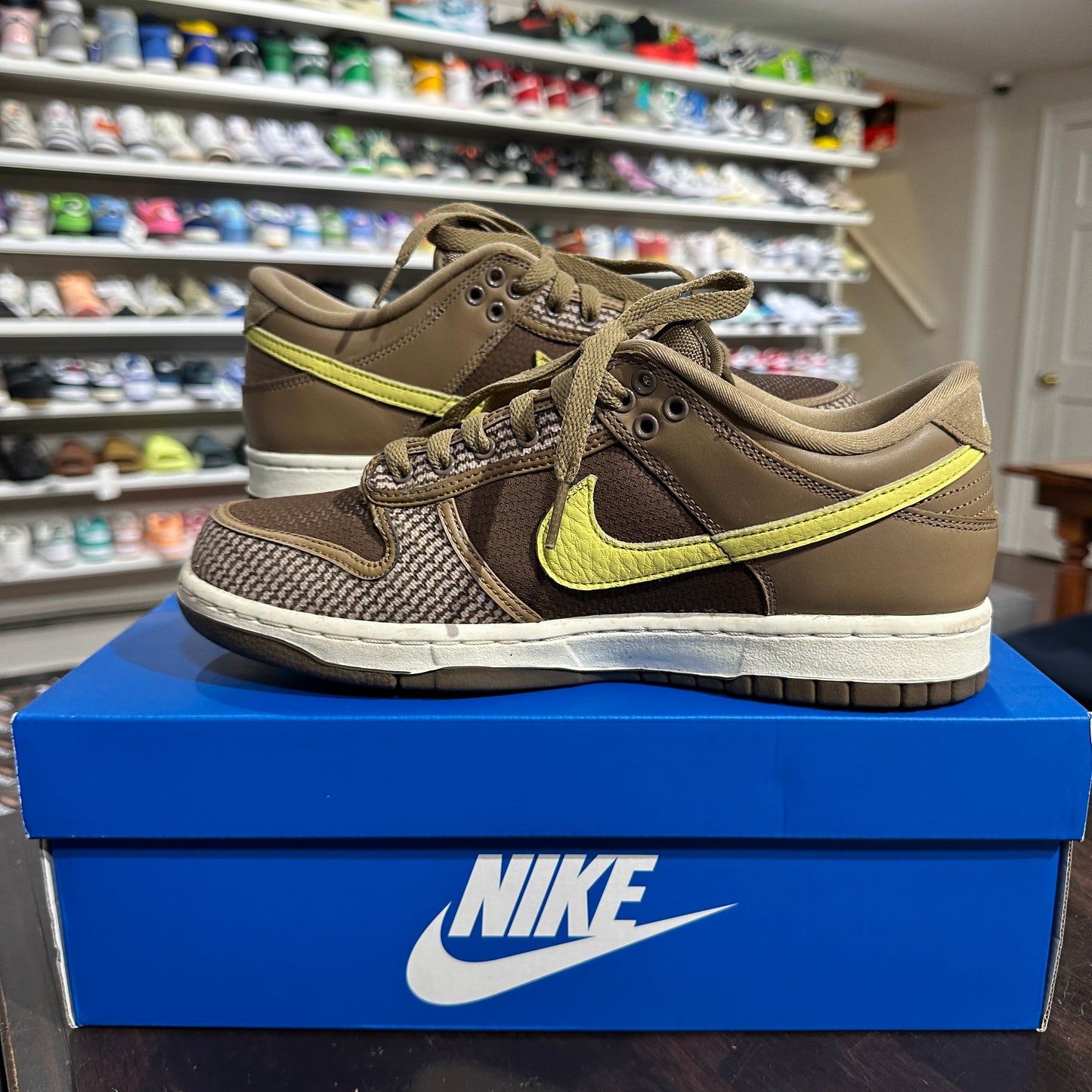 *USED* Nike Dunk Low Undefeated (Size 8)