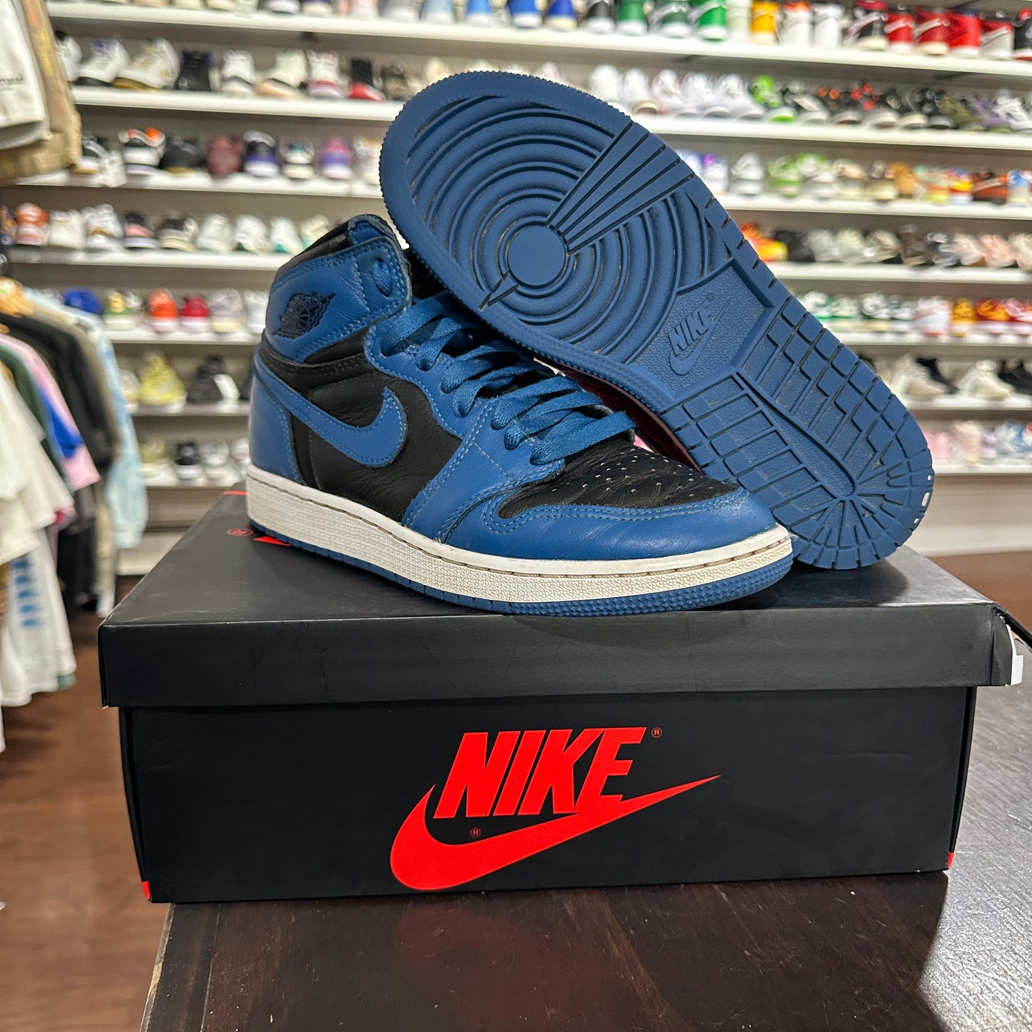 *USED* Jordan 1 Marina Blue (Size 5.5Y)