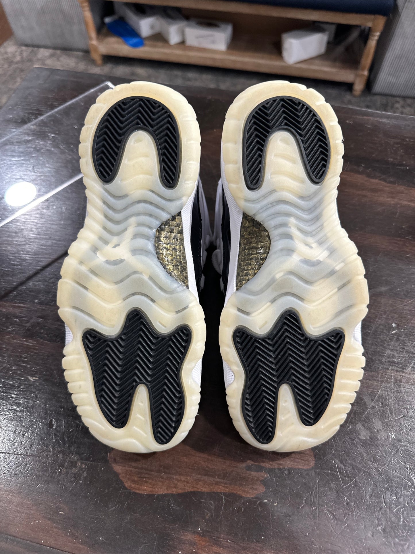 *USED* Air Jordan 11 DMP  (SIZE 5Y) NO BOX