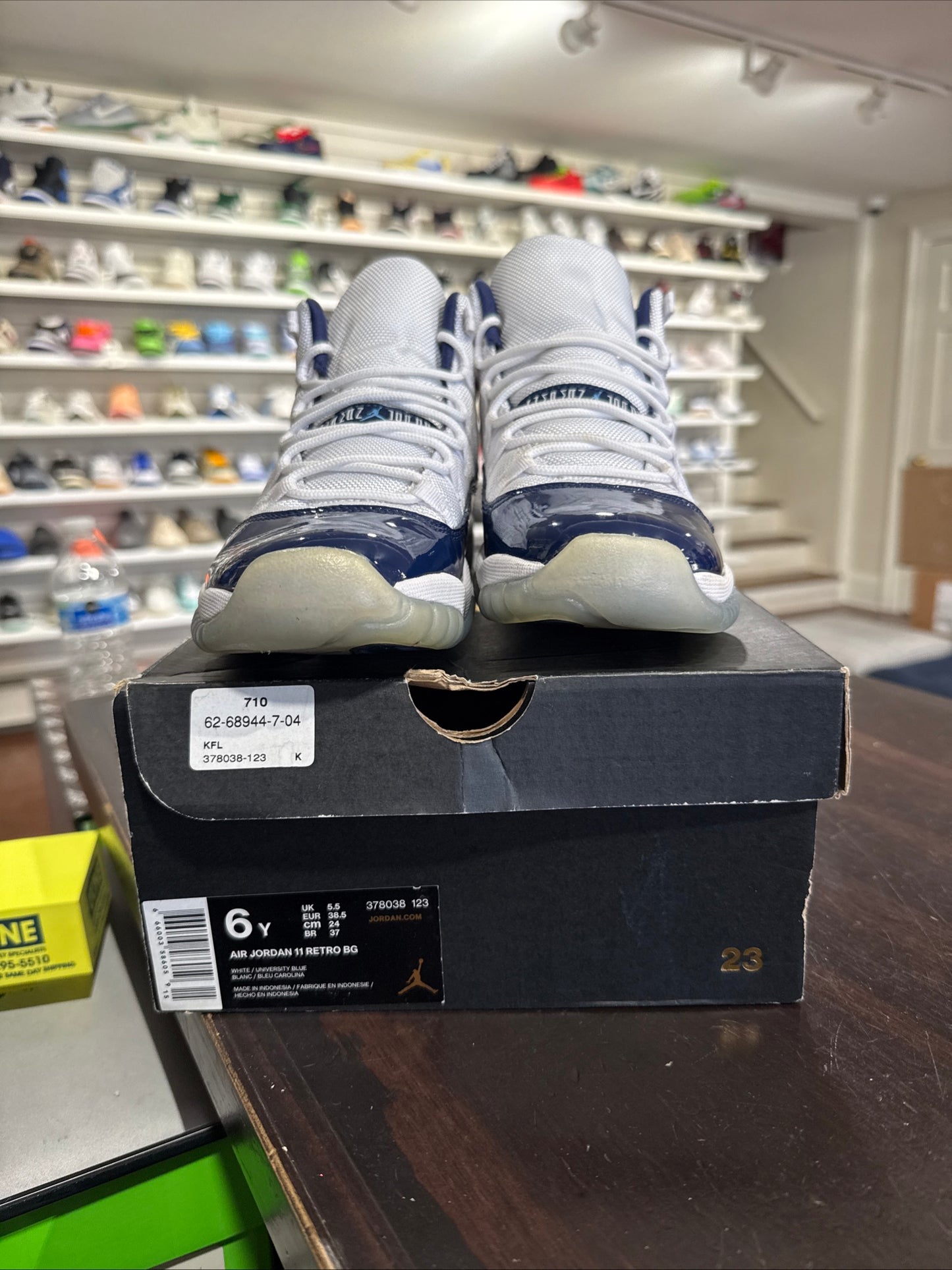 *USED* Jordan 11 UNC Win Like 82 (Size 6)