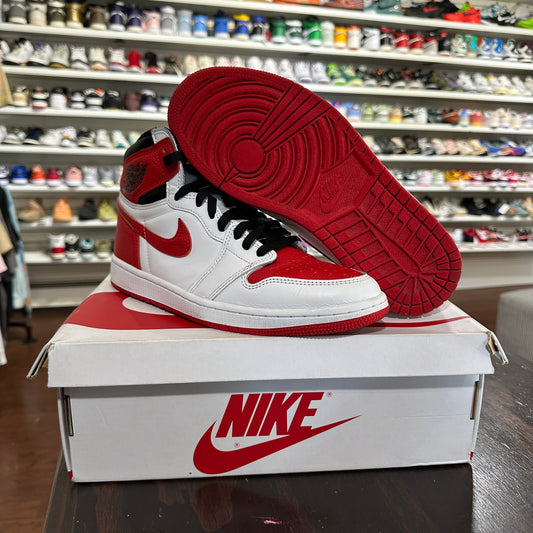 *USED* Air Jordan 1 High Heritage (size 9)
