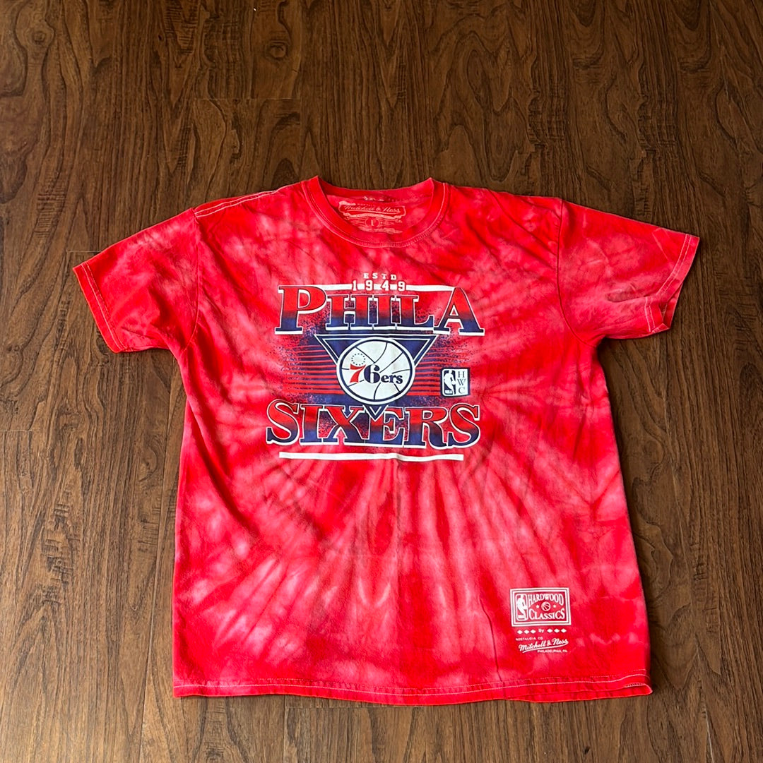 *VINTAGE* 76ers Tie Dye Mitchell and Ness Tee (FITS MEDIUM)