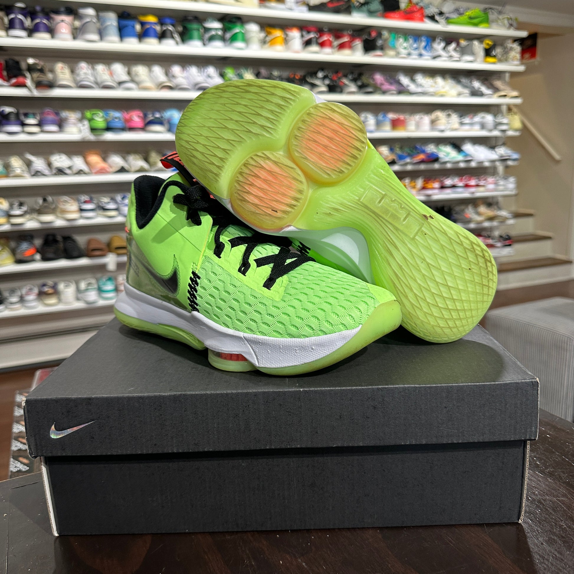 USED* Nike LeBron Witness Lime Glow (size – Sports Connection