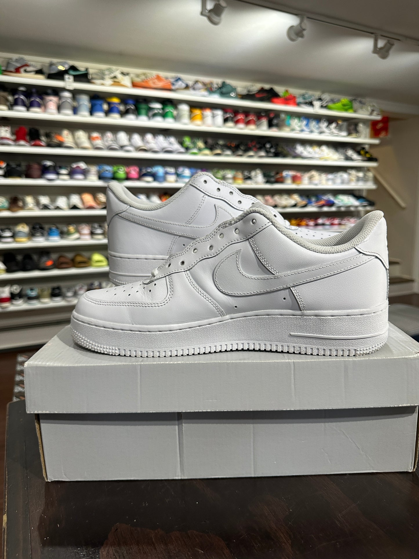 *USED* Nike Air Force 1 Low White (SIZE 10)(VNDS)