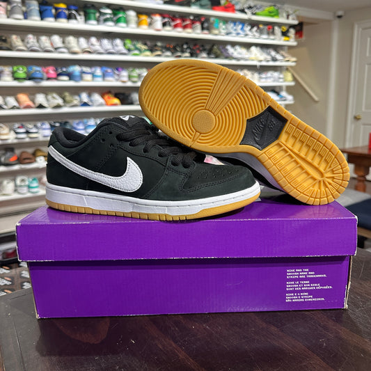 *USED* Nike Dunk Low SB Black Gum (SIZE 6.5Y)