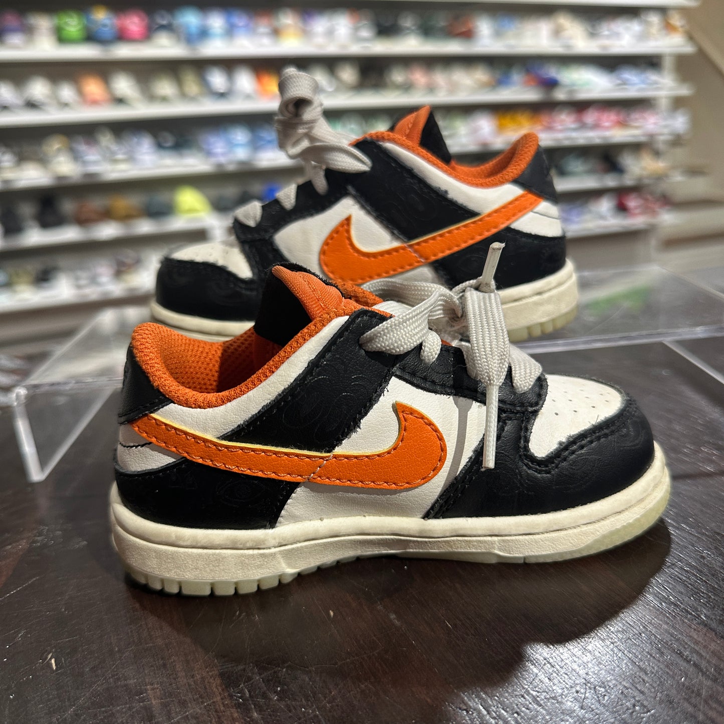 *USED* Nike Dunk Low Halloween (Size 7C)