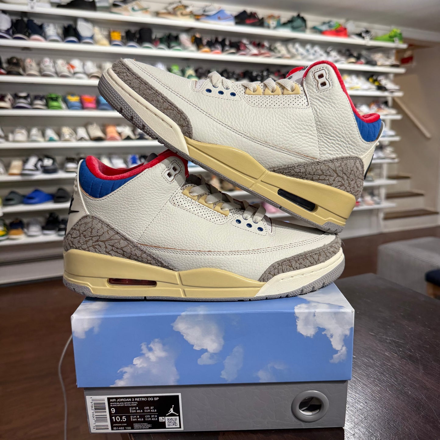 *USED* Jordan 3 Seoul (SIZE 9)
