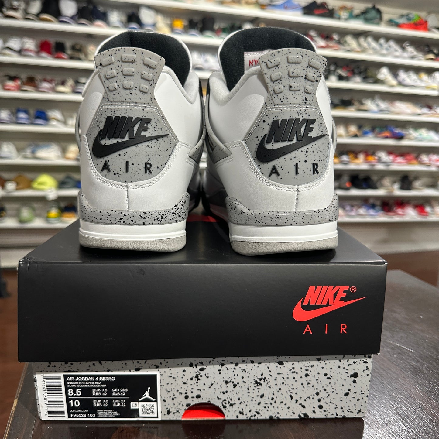 *USED* Jordan 4 White Cement (Size 8.5)