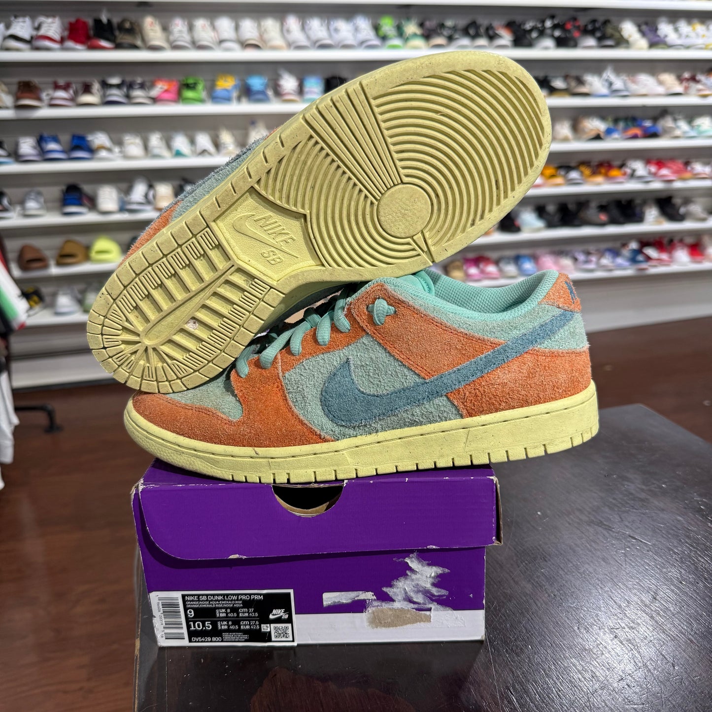 *USED* Nike SB Orange Emerald (Size 9)
