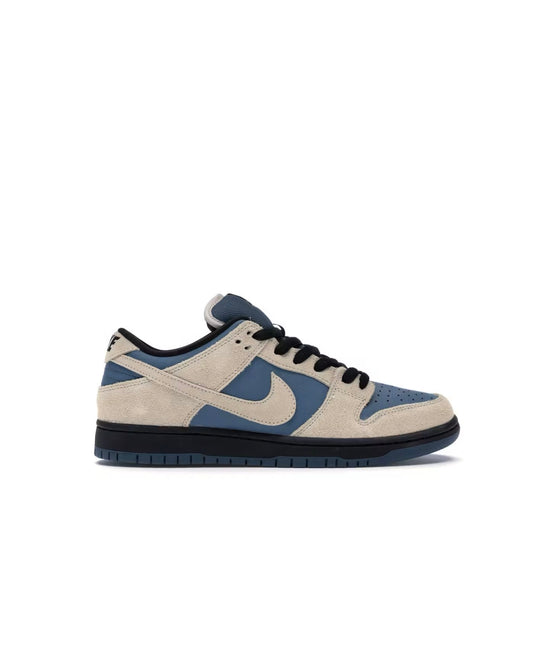 Nike Dunk Low SB Light Cream Thunderstorm