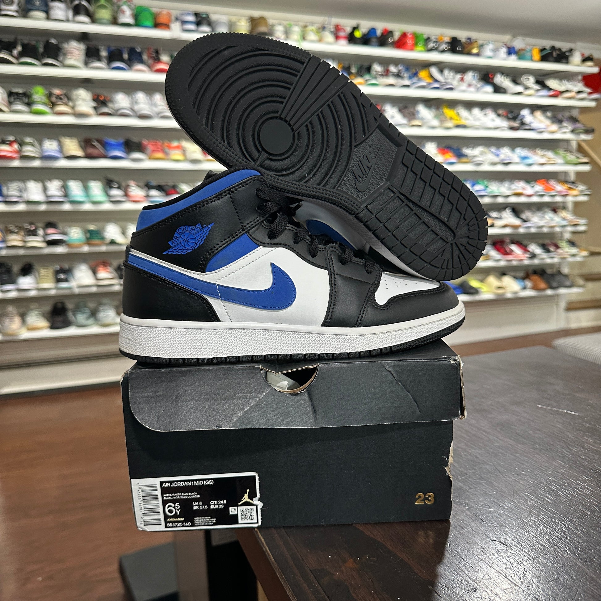 USED* Jordan Mid White Black Racer Blue (size – Sports