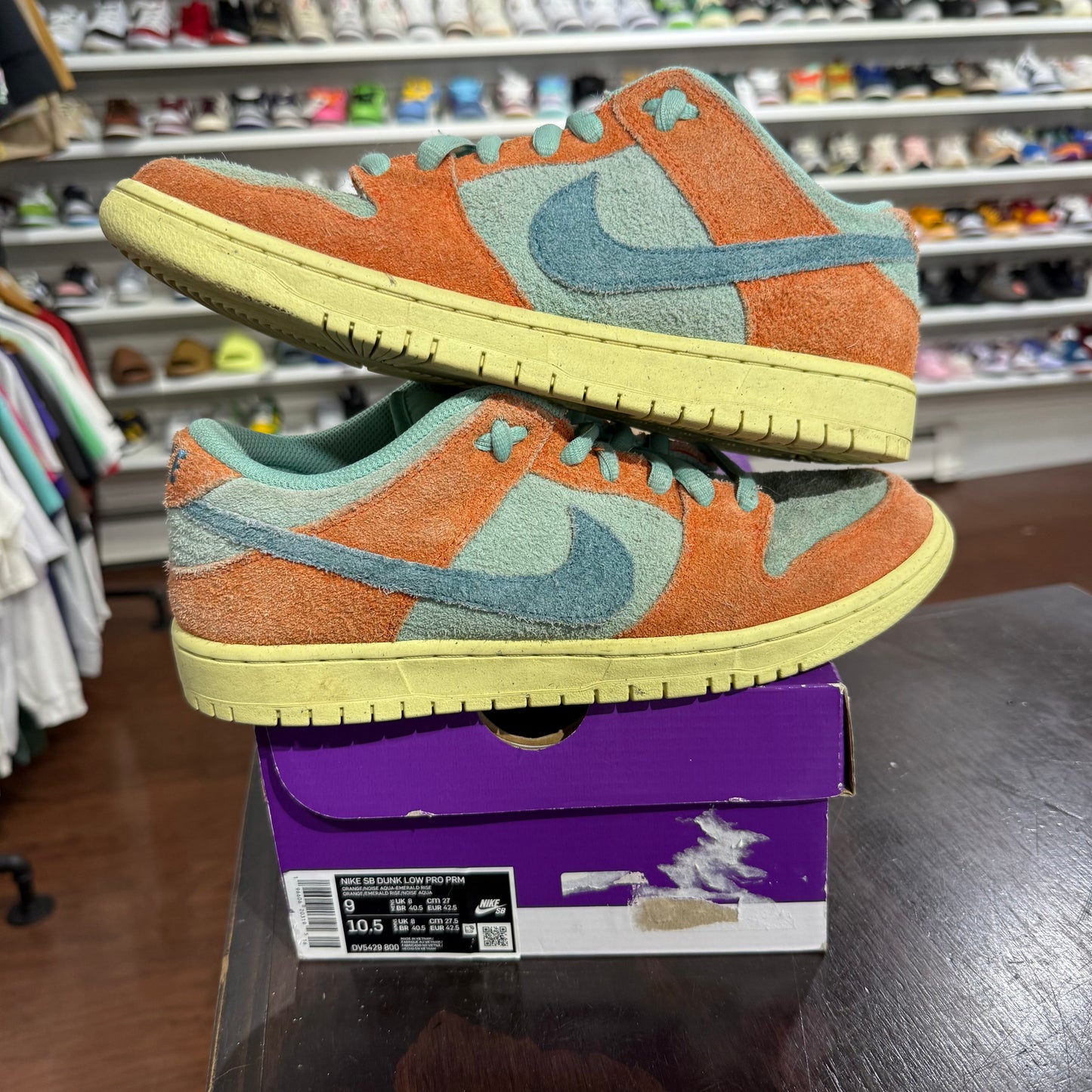 *USED* Nike SB Orange Emerald (Size 9)