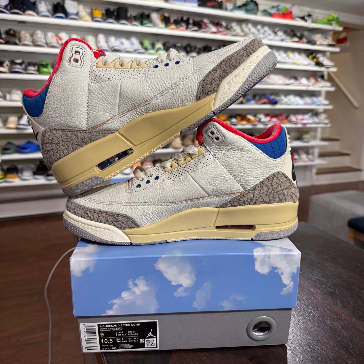 *USED* Jordan 3 Seoul (SIZE 9)