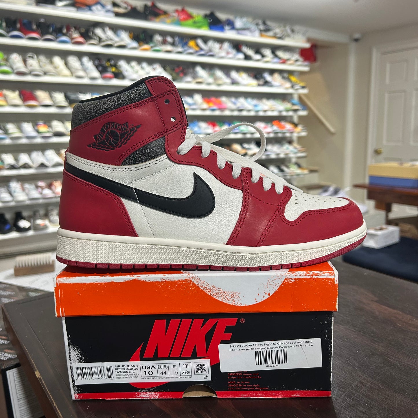 *USED* VNDS Jordan 1 Lost and Found (Size 10)