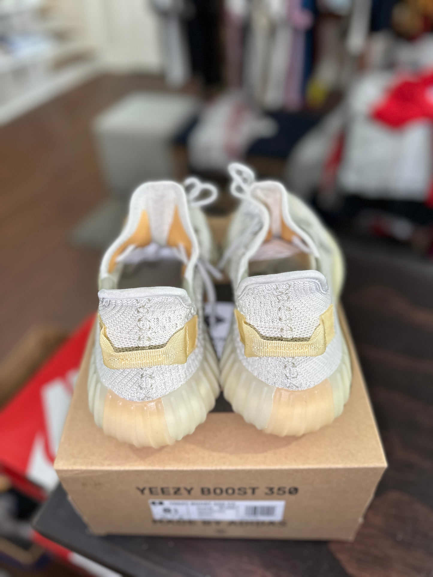 *USED* Yeezy Boost 350 v2 Light (size 8.5)