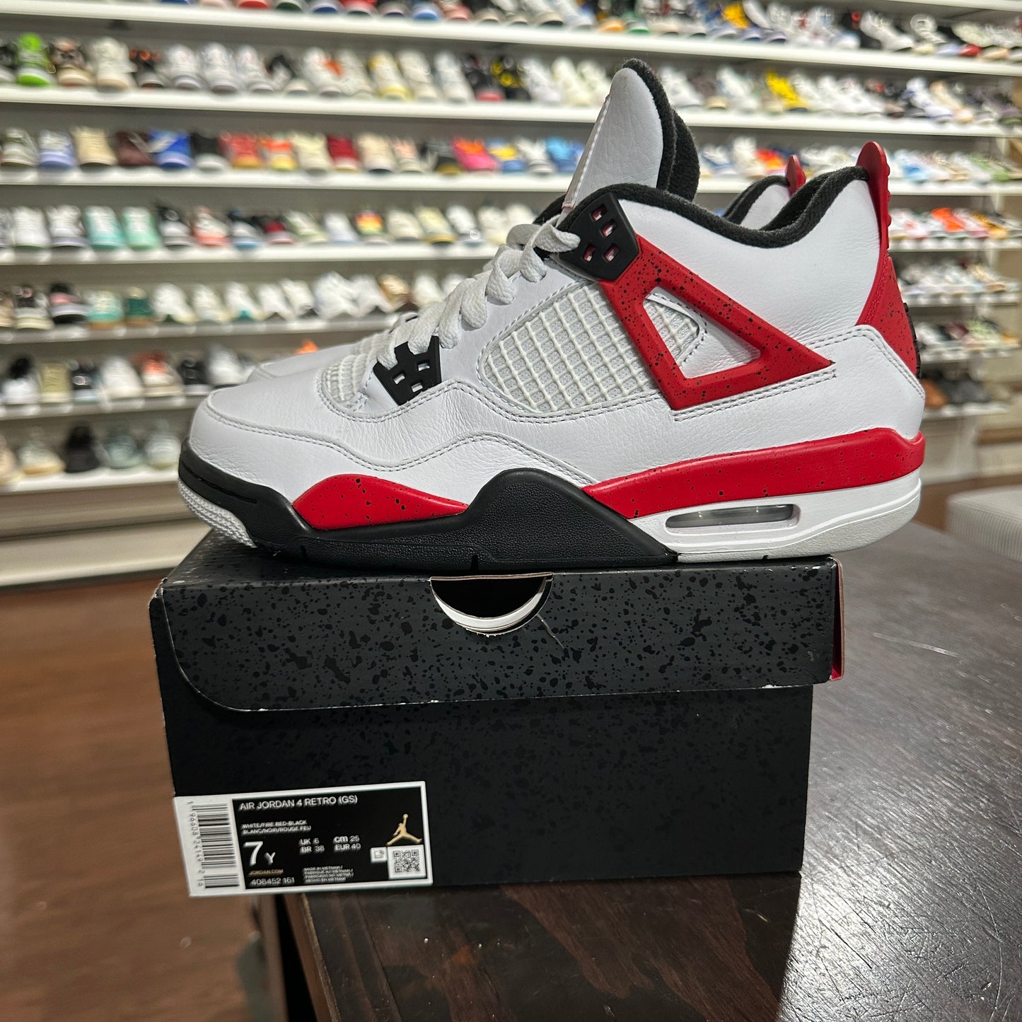 *USED* Jordan 4 Red Cement (Size 7Y)