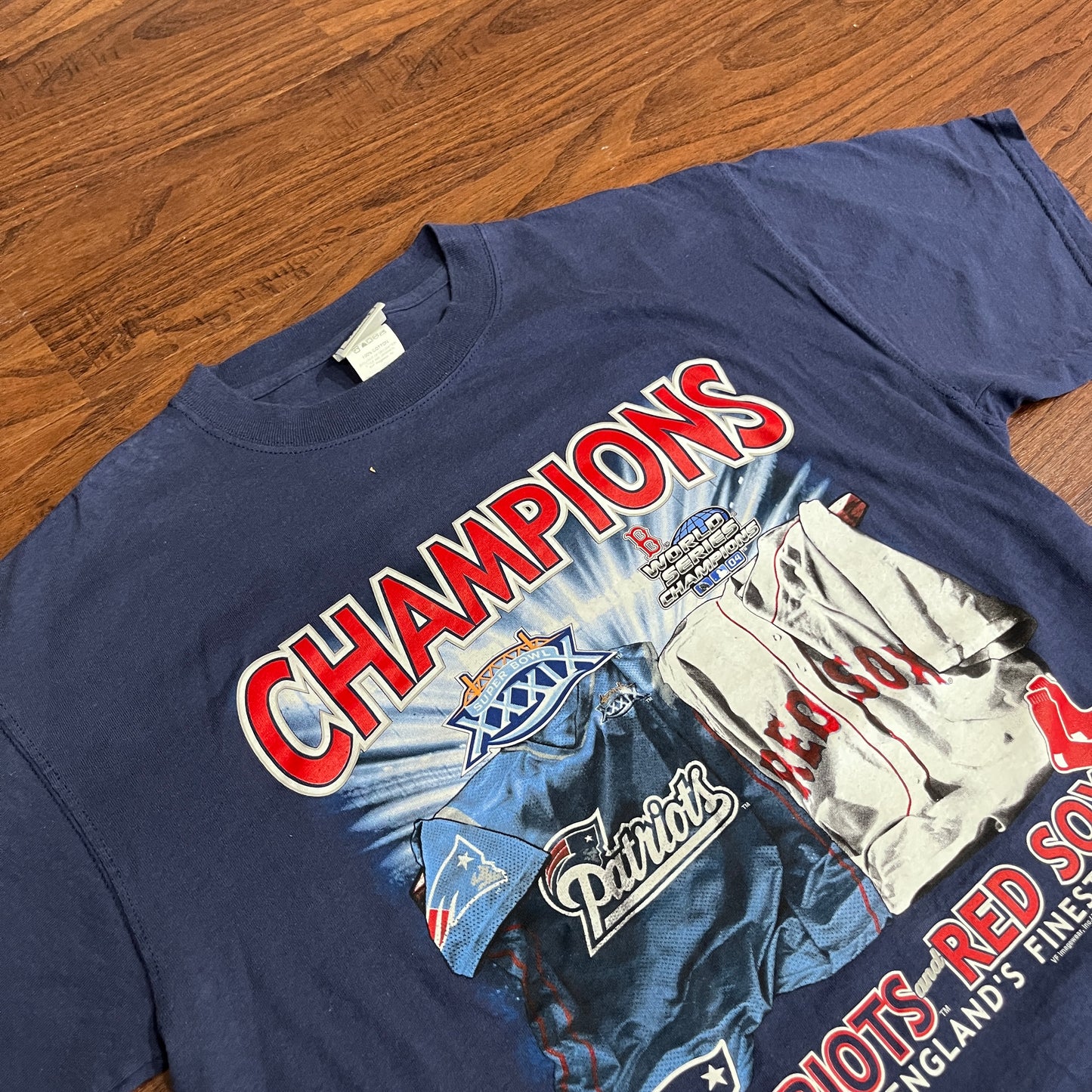 *VINTAGE* Patriots AND Red Sox Champions Navy Tee (FITS LARGE)