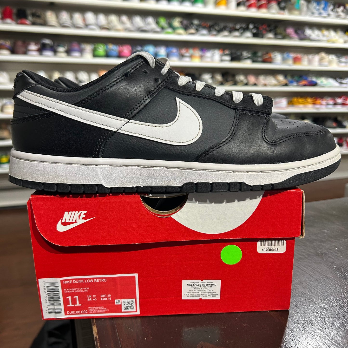 *USED* Nike Dunk Low Black White (Size 11)