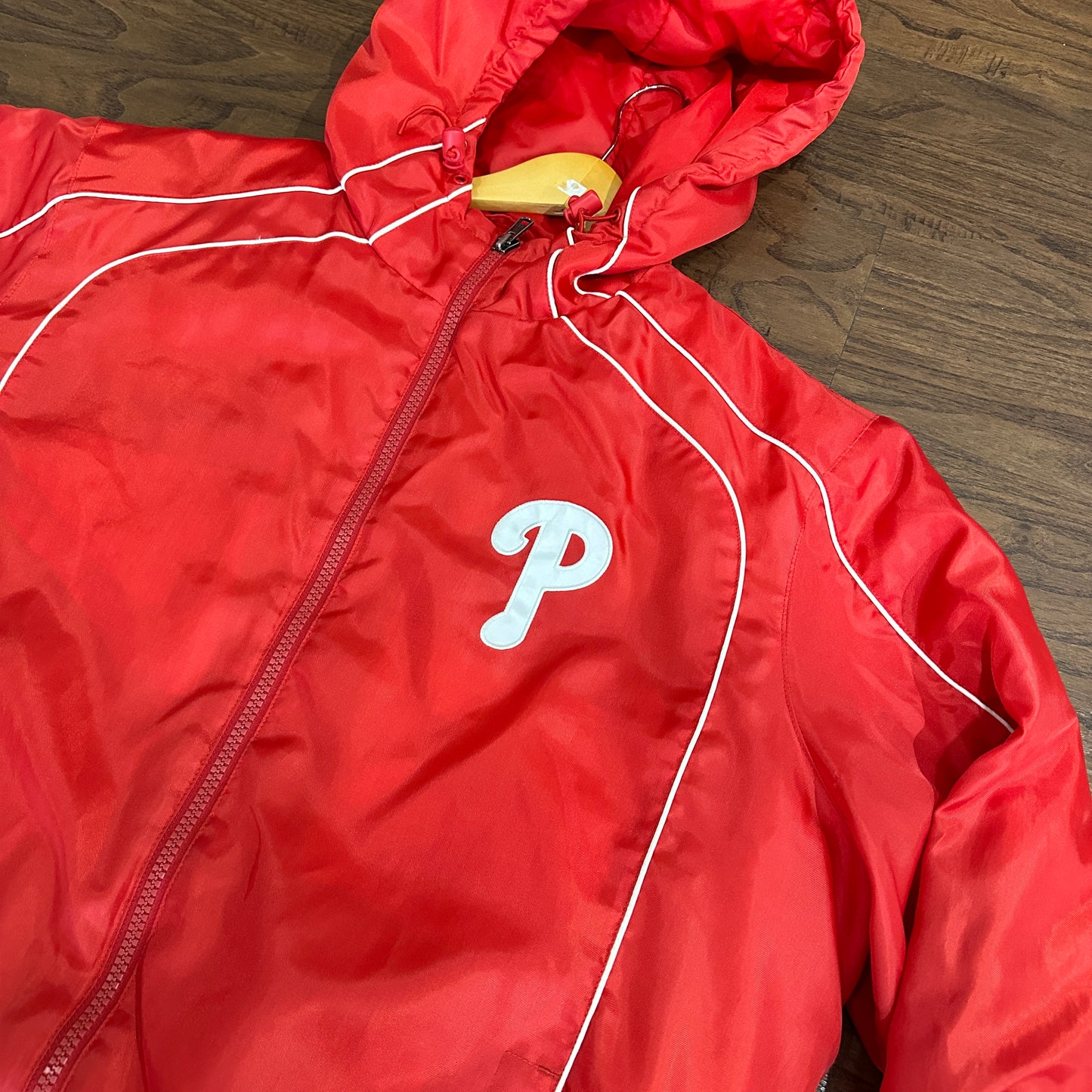 *VINTAGE* Philadelphia Phillies Puffer Jacket (FITS XLARGE)