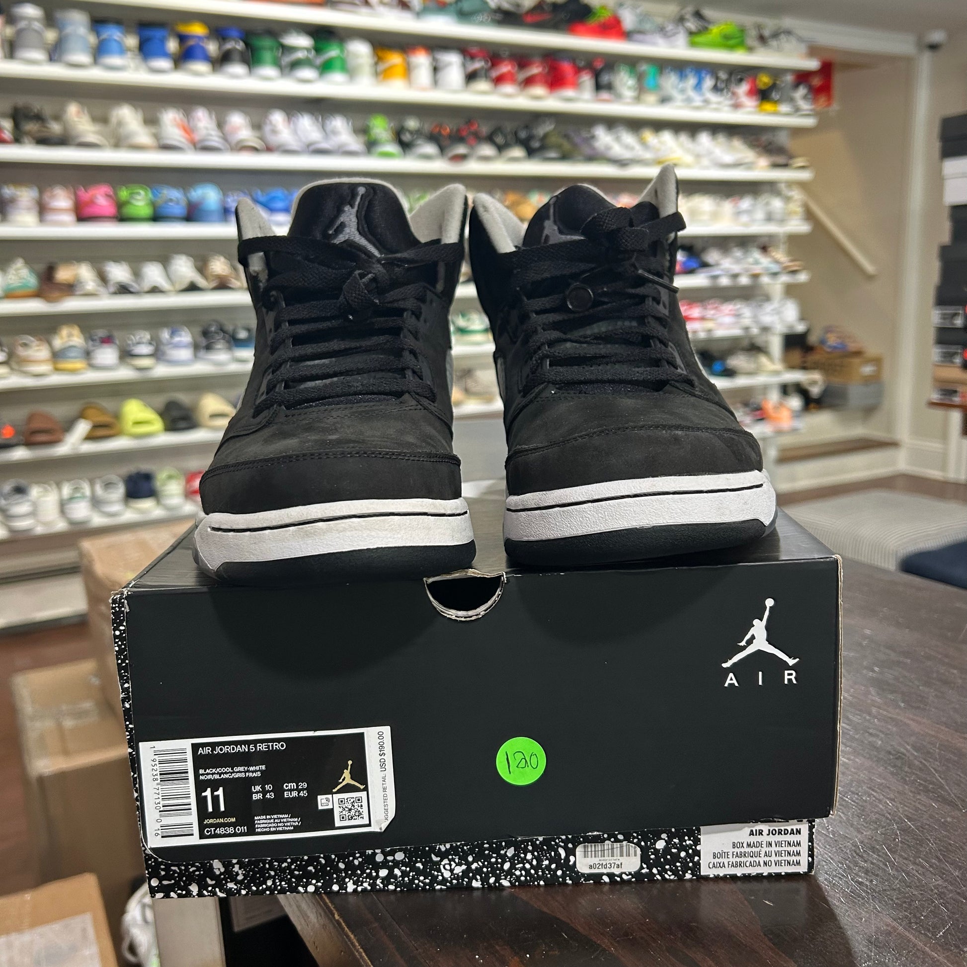 Air jordan 5 mid 2025