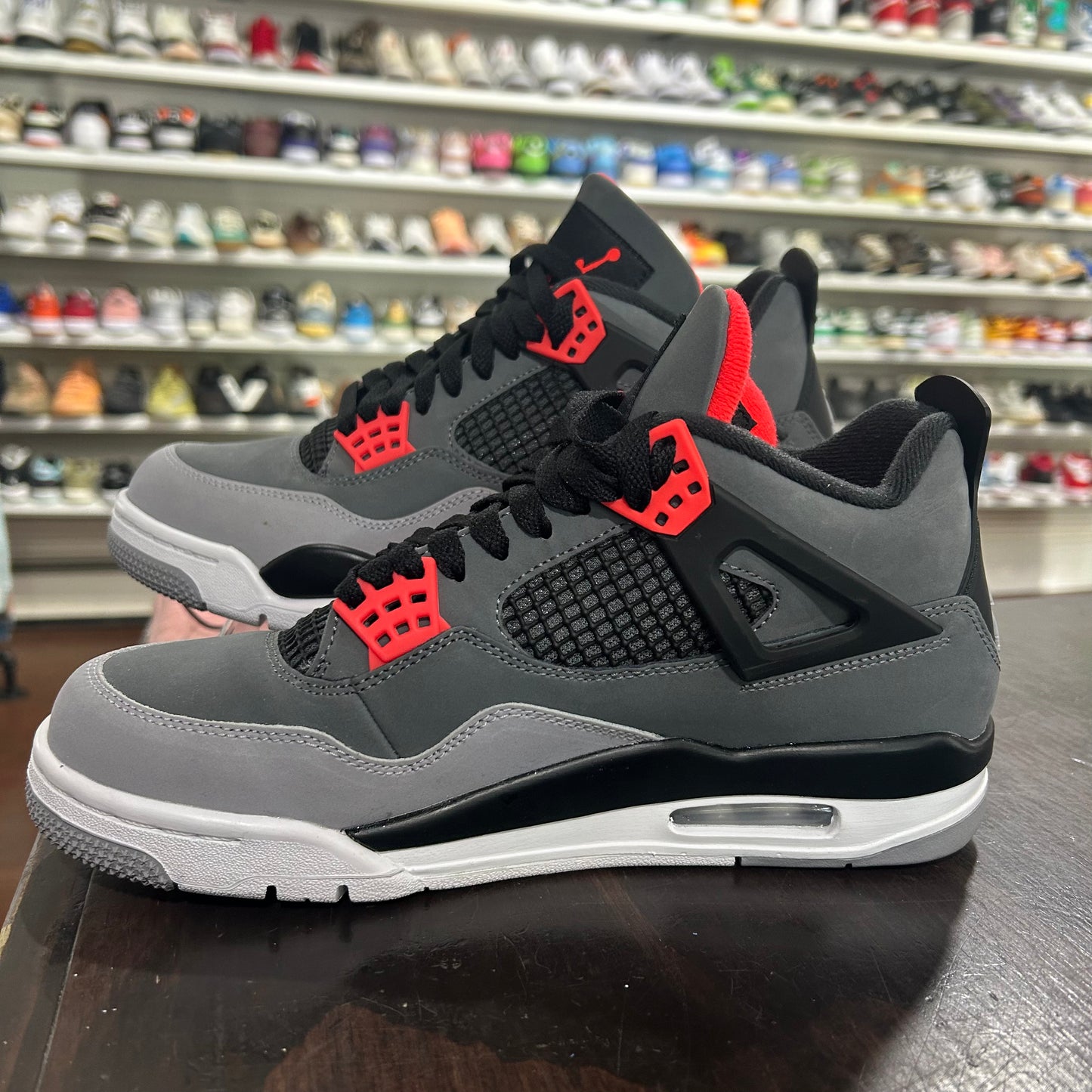 *USED* Jordan 4 Infared (Size 8)