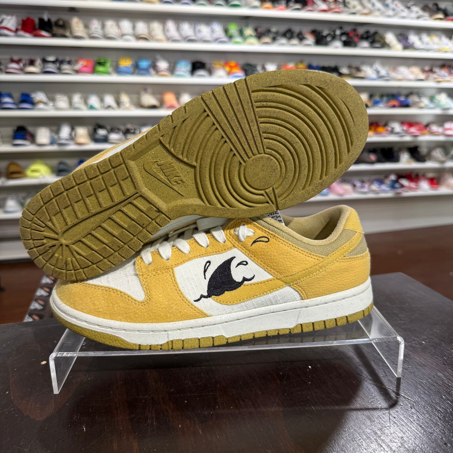 *USED* Nike Dunk Run Club Sun Club Wheat (Size 8)