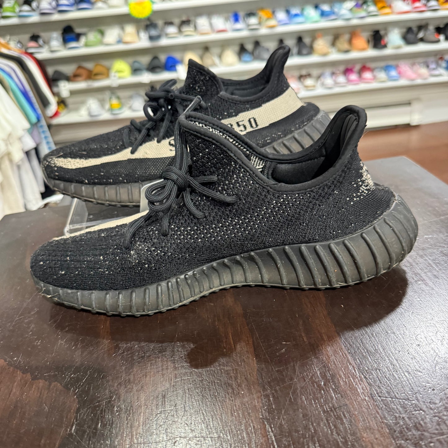 *USED* Yeezy 350 Oreo (Size 11)