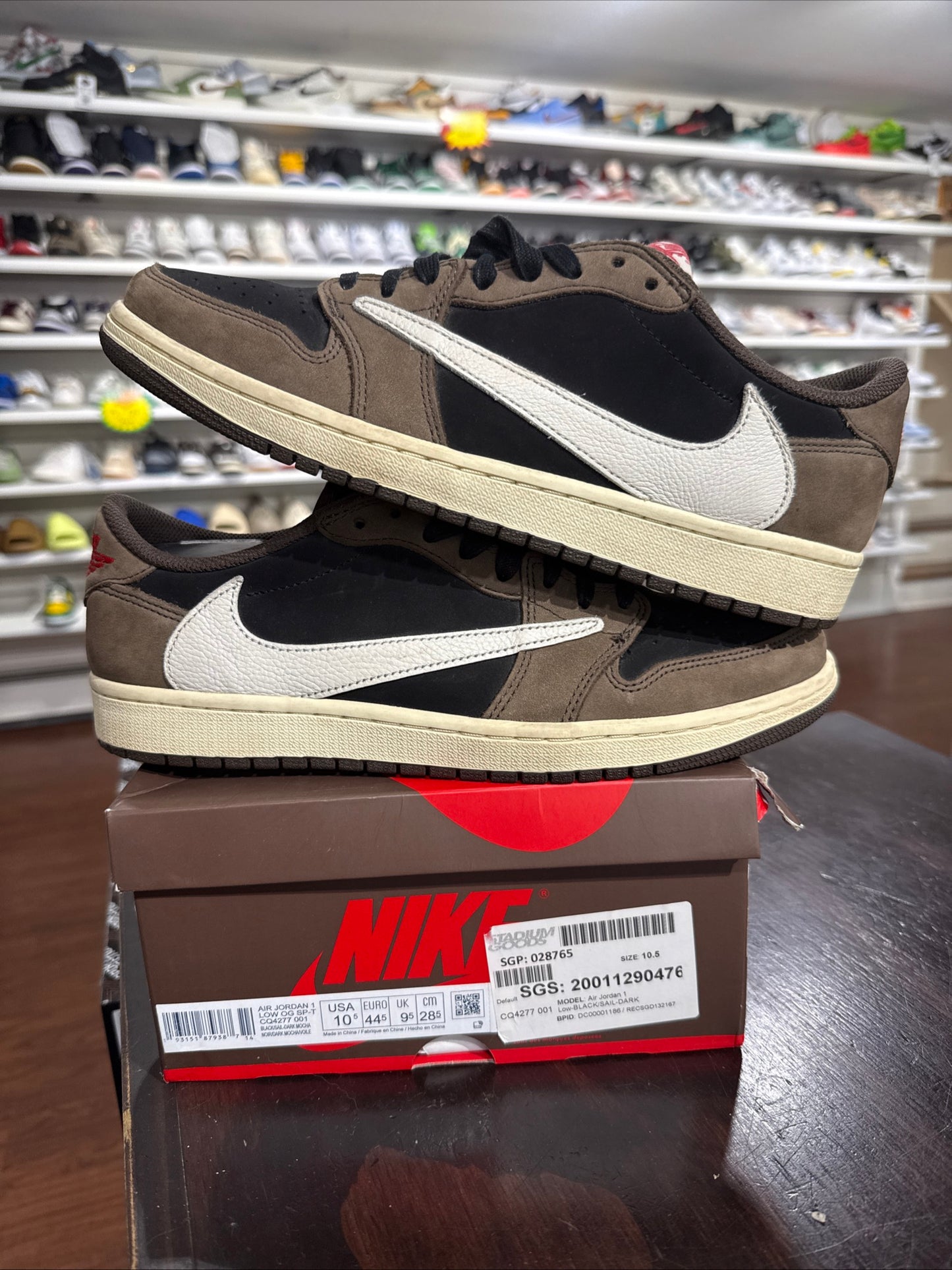 *USED* Jordan 1 low Travis Scott Mocha (size 10.5)