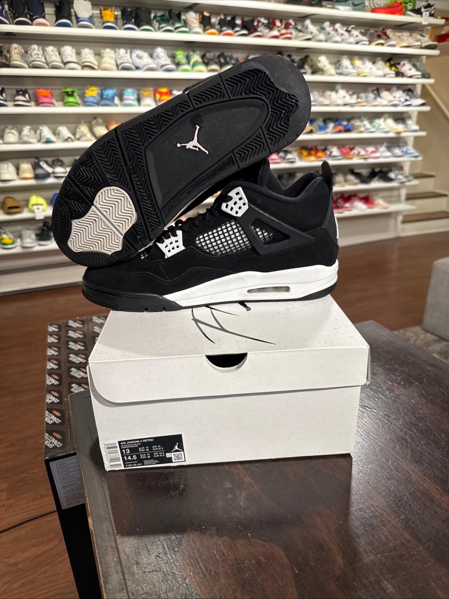 *USED* Jordan 4 White Thunder (SIZE 13)