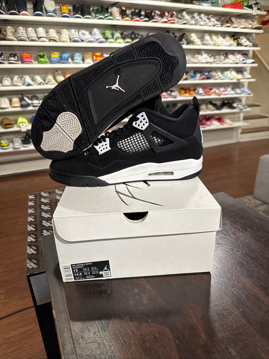 *USED* Jordan 4 White Thunder (SIZE 13)