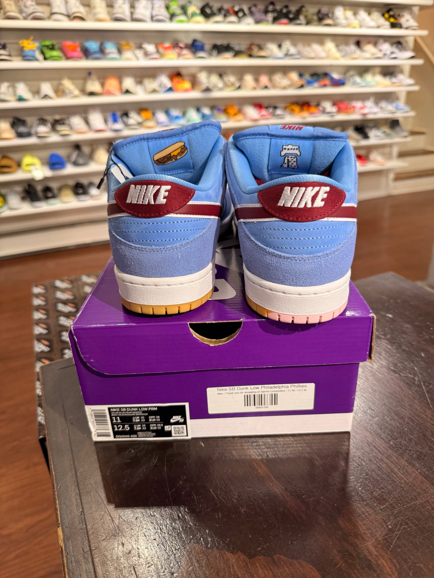 *USED* Nike SB Dunk Low Phillies (Size 11)
