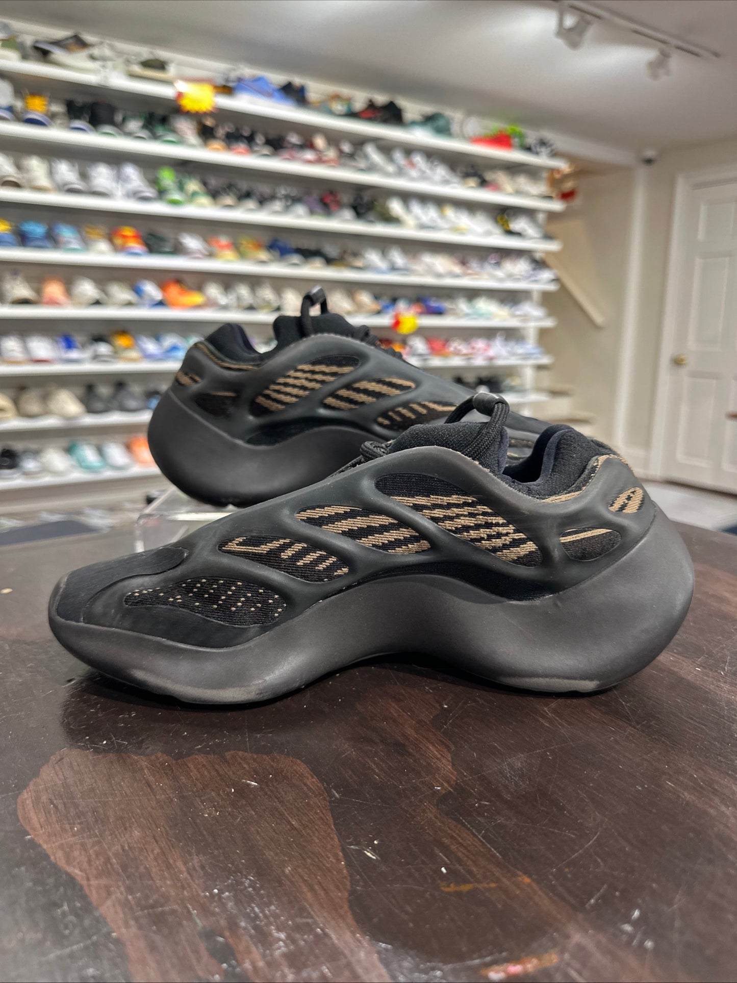 *USED* Yeezy 700 v3 Clay Brown (SIZE 6.5)