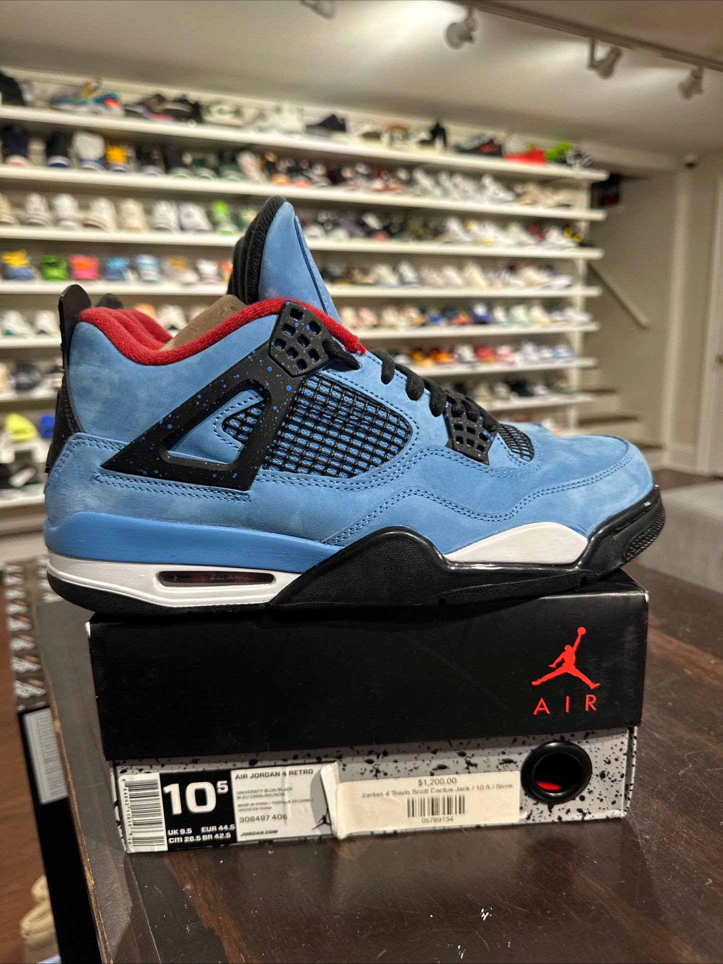 *USED* Jordan 4 Travis Scott (Size 10.5)