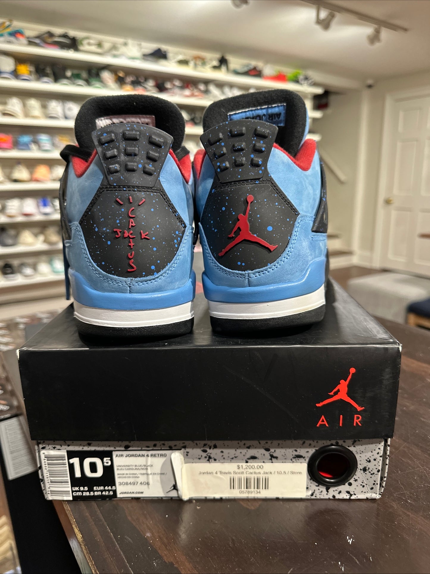 *USED* Jordan 4 Travis Scott (Size 10.5)