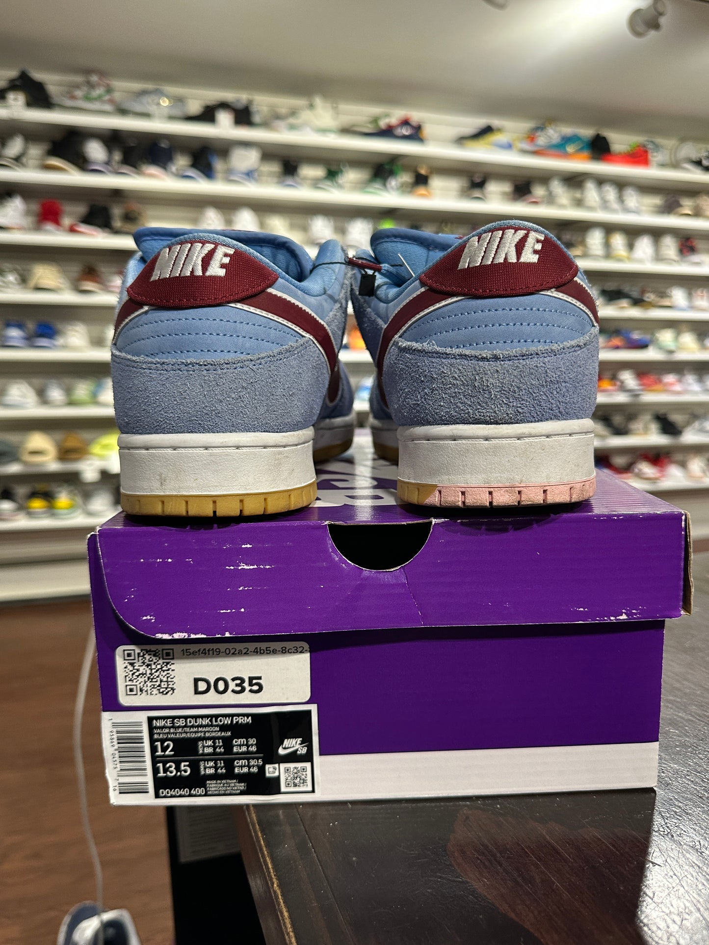 *USED* Nike SB Philadelphia Phillies (Size 12)