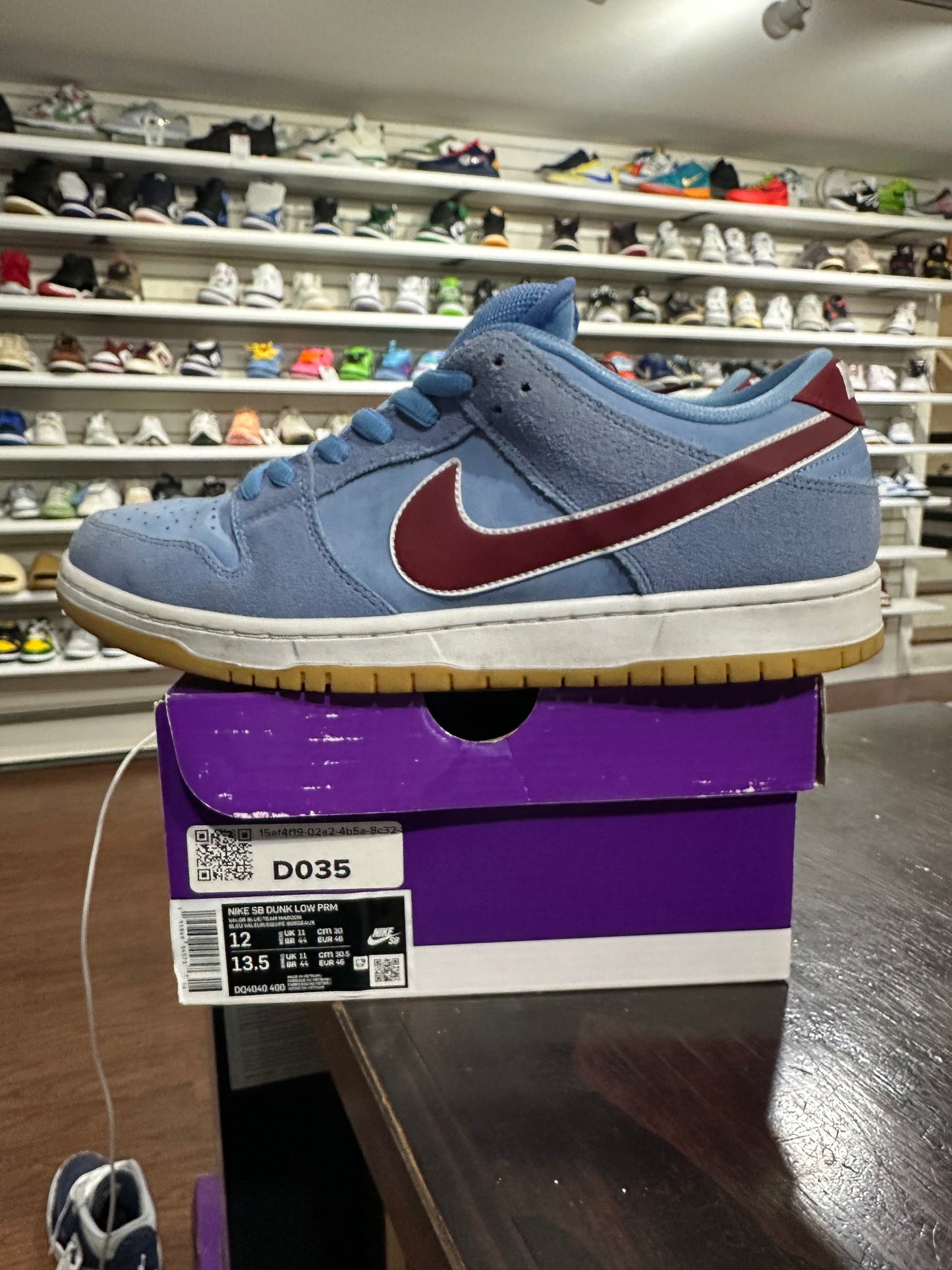 *USED* Nike SB Philadelphia Phillies (Size 12)